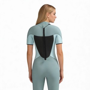 Muta subacquea da donna 3mm con maniche corte e gambe lunghe, con cerniera posteriore e pannelli antivento - Product Image 2