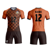 Maillots de football personnalisés authentiques Ensembles de maillots de football en polyester unisexe pour adultes Caractéristiques respirantes Nom Service OEM disponible