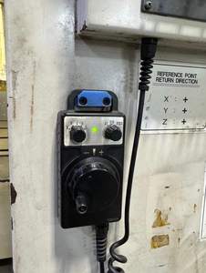 Centro de Mecanizado Vertical CNC DMV3016L Usado de Alto Rendimiento, Fresadora de 3 Ejes con Cambiador Automático de Herramientas para Uso Industrial - Product Image 2