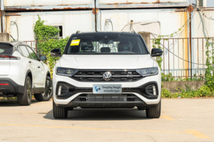 Nouveau véhicule familial 2025 V-W T-ROC Essence 1.5T 300TSI SUV 5 portes avec jantes en alliage, radar de recul et régulateur de vitesse pour l'exportation - Product Image 2