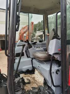 Excellent Condition Yanmar Excavator VIO35 Yanmar Mini Excavator 3.5 Ton with Hydraulic Thumb & Rubber <b>Track</b> Pads - Product Image 6