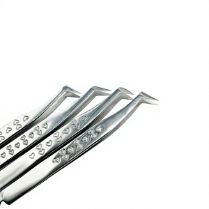 Juego de Pinzas para Cejas de Acero Inoxidable, 4 Piezas, Diseño de Corazón, Herramienta de Precisión para Pestañas, Reutilizable - Product Image 1