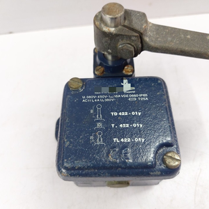 Baru Original Ready New Original Ready T.422-01Y 16A VDE0660-IP65 Gudang Otomasi Industri PLC Programming Controller - Product Image 1
