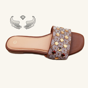 High-quality Fashionable Slip-on Rhinestone Retro-style Best-selling Casual Outdoor Lightweight Women's Sandals and <b>slippers</b> - Product Image 4