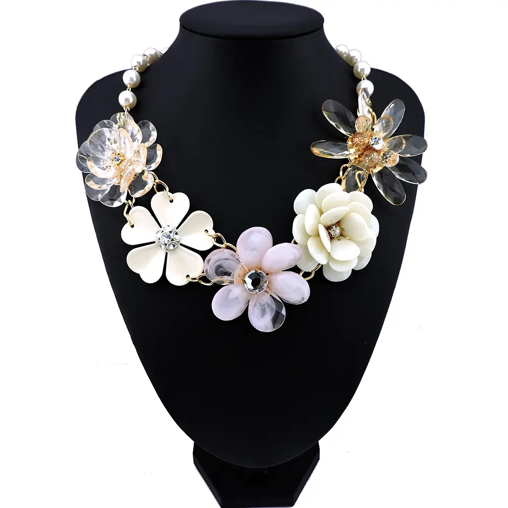 New exaggerated golden alloy acrylic hand simulation colorful rose five flower necklace