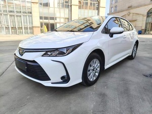 Toyota Corolla Sedan 2023 Bianca Usata in Buone Condizioni Cambio Automatico Sedili in Pelle Telecamera Posteriore Pneumatici R15 Acconto - Product Image 2