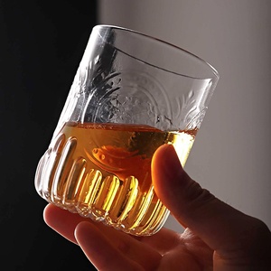 <span class=keywords><strong>Carafe</strong></span> de chevet en verre transparent rétro <span class=keywords><strong>Carafe</strong></span> à vin <span class=keywords><strong>design</strong></span> vintage <span class=keywords><strong>Carafe</strong></span> à <span class=keywords><strong>eau</strong></span> de nuit/pichet à lait Logo personnalisable Utilisation domestique Bambou - Product Image 4