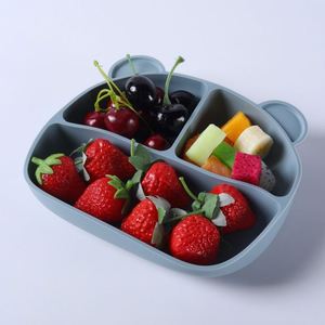 Plato de silicona de grado alimenticio anticaída para bebés, con divisores, diseño de oso, venta al por mayor del fabricante - Product Image 2