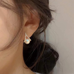 S925 Silver DIY Pearl Accessories Fashionable 8-10mm Round Beads 21412 <b>Concealer</b> Earrings with Empty Holder - Product Image 1