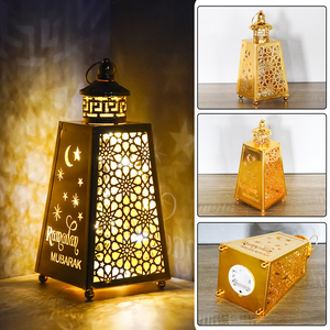 Kích Thước Tùy Chỉnh <span class=keywords><strong>LED</strong></span> Xách Tay Đèn Lồng Kim Loại Nhỏ Bàn Đồ Trang Trí Cho Ramadan Trang Trí Nội Thất Nguồn Cung Cấp Kỳ Nghỉ - Product Image 4