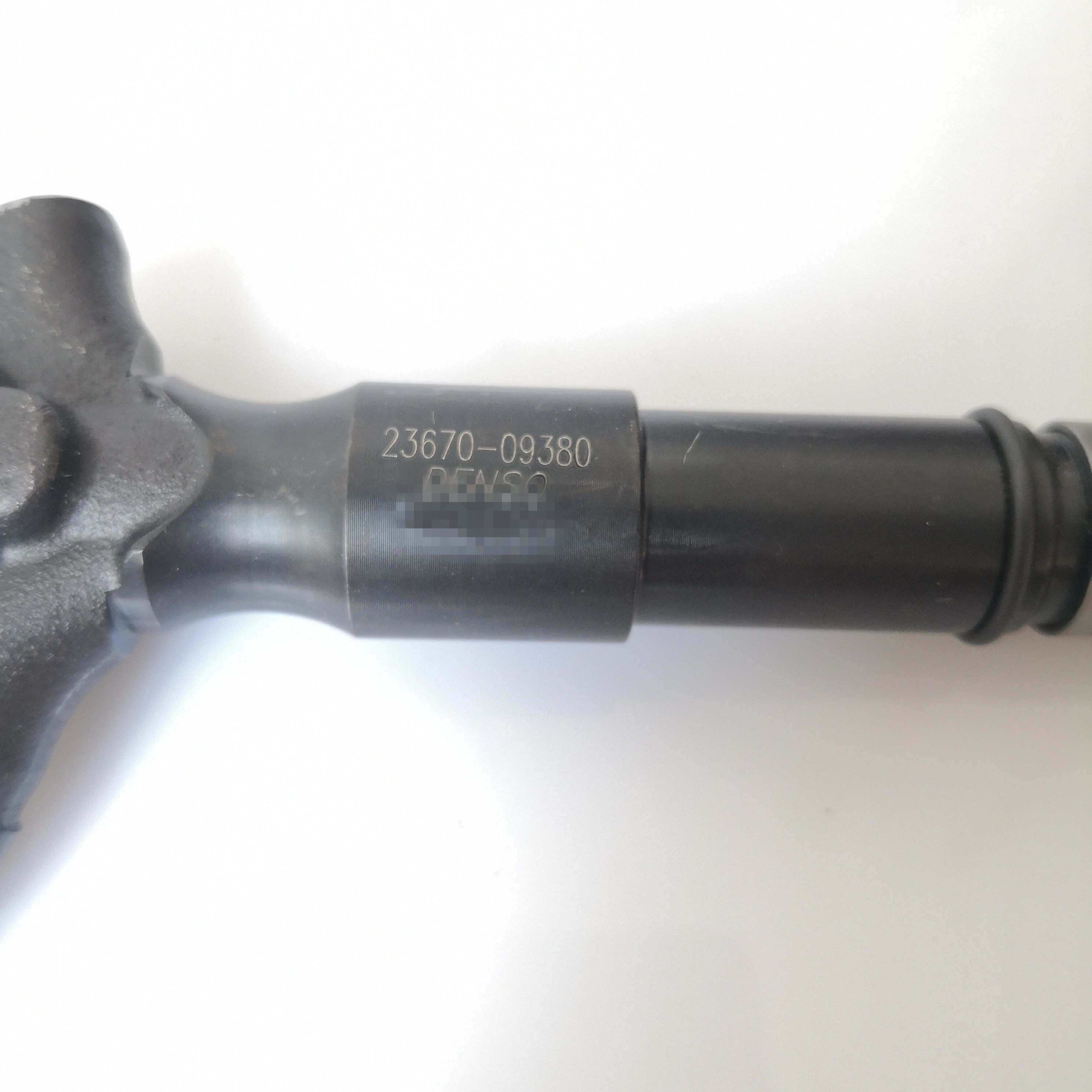 common rail injector 23670-0L110 23670-09380 23670-30420 diesel fuel injector  295050-0810 295050-0540 for Toyota 2KD-FTV