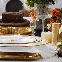 Assiette de présentation de luxe pour mariage, 13 pouces, transparente avec bordure dorée, vaisselle en verre personnalisée pour la décoration d'événements