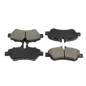 ผ้าเบรกหน้า D1210 รุ่น 04465-02220 04465-02400 24336 สำหรับรถยนต์ Corolla RAV4 Auris Prius เซรามิก ฝุ่นน้อย ราคาโรงงาน ขายส่ง - Product Image 2