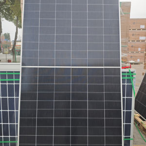 แผงเซลล์แสงอาทิตย์แบบโมโนสองหน้าสำหรับ<span class=keywords><strong>ฟาร์ม</strong></span>พลังงานแสงอาทิตย์เกรด690W 700W 710W 720W - Product Image 1