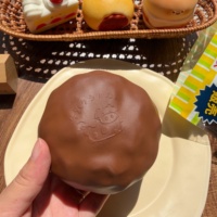 Jouet anti-stress souple Moozy en PU, en forme de coquille de chocolat au lait, ultra-réaliste, sur le thème alimentaire, pour les 14 ans et plus, fabriqué en Chine continentale