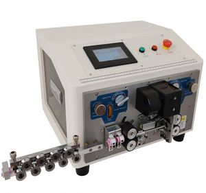 เครื่องตัดและปอกสายเคเบิลอัตโนมัติ รุ่น EW-3010 สำหรับสายไฟขนาด 6 มม.² - Product Image 1