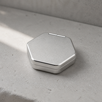 Boîte à baume à lèvres moderne en alliage de zinc poli, avec couvercle coulissant, pour parfum solide, ouverture magnétique, vente en gros, fabrication sur mesure