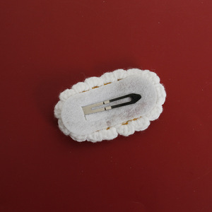 للبيع بالجملة مشابك شعر رخيصة من الدانتيل الأبيض مطرزة بالزهور بتصميم لطيف كروشيه كرز زهري اصنعها بنفسك لهدايا الفتيات - Product Image 4