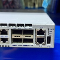 Commutateur réseau PoE d'occasion Arista DCS-7050TX-64-R avec 32 ports, montable en rack, 10/100/1000 Mbps