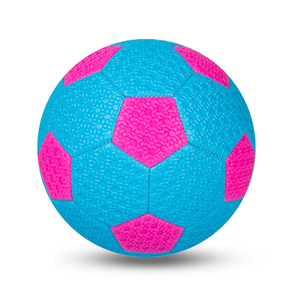 Balones de Fútbol al por Mayor, Tamaño 5, Cosidos a Máquina, Superficie Texturizada, Balón de PVC para Jugar en Piscina, Hecho en Vietnam, Proveedor - Product Image 1