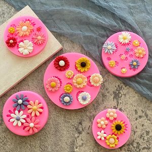 Kitchen <b>Baking</b> Tools Flowers Fondant Cake Decorating Tools Molde De <b>Silicone</b> - Product Image 4