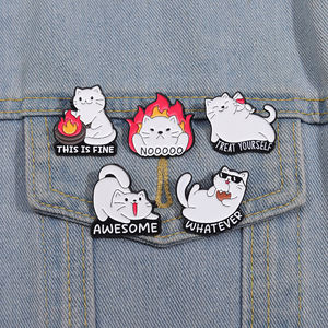 Pin de Esmalte con Diseño de Gato Blanco y Gordito, Divertido Broche de Metal para Solapa, Ideal para Regalo, Venta al por Mayor - Product Image 1