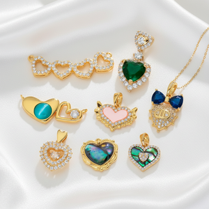 Nouveau Collier Pendentif Cœur en Laiton Plaqué Or 18K avec Zircon Cubique, Charme Cœur d'Amour Coloré de Luxe pour Femme, Bijoux HD521 - Product Image 1