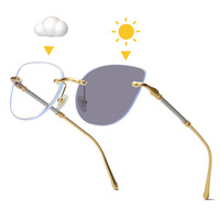 Lunettes de vue photochromiques anti-lumière bleue WENDUO œil de chat, monture sans bords en métal doré, verres à bords taillés en diamant pour femmes