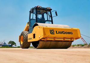 รถบดถนนแบบสั่นสะเทือนไฮดรอลิกเต็มรูปแบบ Liugong 16 ตัน รุ่น CLG6616E - Product Image 3