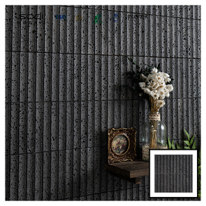 Mosaico de Mármol Natural Travertino SODIMOSAIC, Diseño Curvo 3D, Acabado Mate Negro, para Proyectos de Bares y Hoteles - Product Image 4