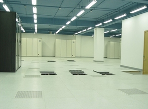 Sàn nâng chống tĩnh điện, chịu tải cao, làm bằng canxi sunfat cho trung tâm dữ liệu - Product Image 4