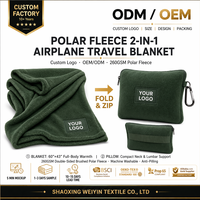 Couverture de voyage 2-en-1 en polaire avec logo personnalisé OEM, oreiller intégré, 260 GSM, portable, pliable, chaude et compacte pour avion