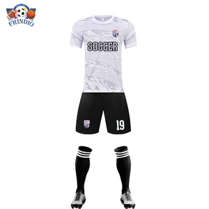 OEM Custom Soccer Kits Atmungsaktive Quick Dry Training Wear Erwachsene Fußball trikots Fußball uniformen Männer Fußball trikots - Product Image 1