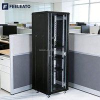 Armoire serveur sur pied 19'' 15U avec porte en maille, acier laminé à froid SPCC, noir RAL9004, 600x600MM, porte en verre trempé, IP20