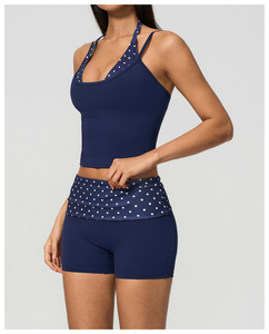 Débardeur de yoga court à col halter pour femme avec logo personnalisé, 2-en-1 superposé à rayures, coussinets amovibles, ultra doux, pour la gym, la natation, la plage et les activités sportives - Product Image 4