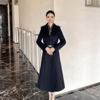 Ensemble de Costume Professionnel Formel pour Femme avec Col Cheongsam Bleu OEM ODM, Séchage Rapide, Polyester/Rayonne, Idéal pour l'Accueil Hôtelier et la Réception