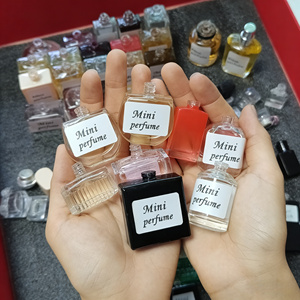 Perfume Miniatura de Marcas de Lujo Populares de Alta Calidad al por Mayor, Perfume de Mujer con Fragancia Duradera - Product Image 2