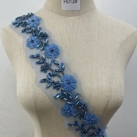 Applique en tissu 3D Fleur Diamant avec paillettes dorées, brodée et perlée, à coudre sur corsage de robe de mariée