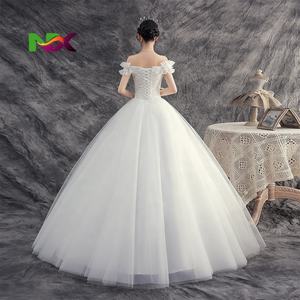 Abito da Sposa Stile Principessa con Allacciatura Lunga, Vestito da Cerimonia in Pizzo all'Ingrosso, Taglie Grandi, Abito da Sposa con Paillettes e Maniche Corte - Product Image 4