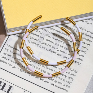 Brazalete Abierto de Bambú Rosa, Joyería de Acero Inoxidable con Oro de 18K, Accesorio de Moda para Mujer, Regalo con Diseño Geométrico - Product Image 2