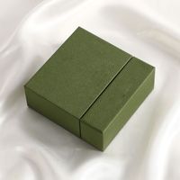 Boîte à bijoux écologique avancée avec impression UV, emballage recyclable pour le rangement des bagues, colliers et boucles d'oreilles
