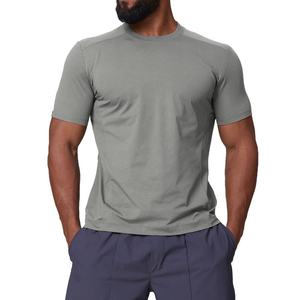 T-shirt d'entraînement en coton tricoté 100 % pour homme, coupe ajustée, élégant, couleur unie, logo personnalisé, 220 grammes, séchage rapide, anti-boulochage, pour fitness et gym - Product Image 1