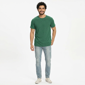 Nouveaux T-shirts pour hommes tendance, ourlet incurvé, coupe régulière, respirants, col rond, manches courtes, style décontracté, vêtements de sport de haute qualité - Product Image 1