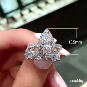 Set di Anelli con Zirconi a Goccia per Donne, Elegante Gioiello di Lusso per Matrimoni e Feste - Product Image 4