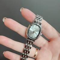 Reloj de Lujo para Mujer, Correa de Acero Inoxidable, Forma Ovalada, Resistente al Agua, Cierre de Mariposa, Elegante Reloj de Cuarzo