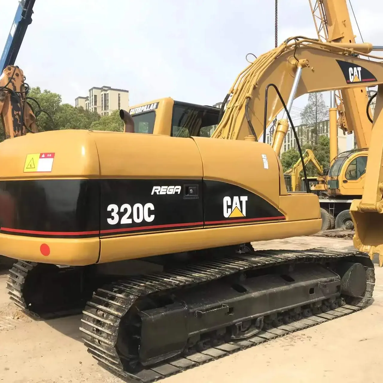 Diskon besar 20 ton Caterpillar hidrolik penggali kucing 320 320C bekas ekskavator dijual