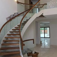 Escalier en colimaçon en marbre blanc moderne pour appartements Conceptions flottantes d'intérieur durables avec garde-corps en verre