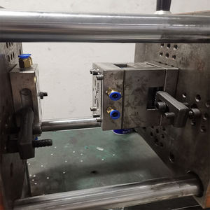 قالب حقن بلاستيكي لتطوير قطع غيار صناعية صغيرة وقطع غيار سيارات ألعاب، تصنيع ODM OEM من تايتشو - Product Image 3