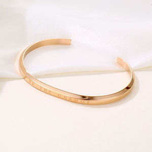 Bracciale <span class=keywords><strong>da</strong></span> <span class=keywords><strong>Donna</strong></span> Ispirato ai Designer, Gioielli all'Ingrosso con Logo Personalizzato Inciso 'Be the Change', in Acciaio Inox Placcato Oro 18K - Product Image 5