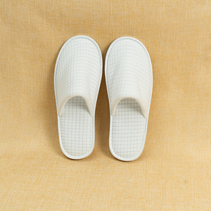 Individuelles Logo Einweg Hotelpantoffeln Weich Plüsch Verdickt Personalisierte Gäste Marken <span class=keywords><strong>Spa</strong></span> Reise Fußbekleidung Luxus Komfort - Product Image 2